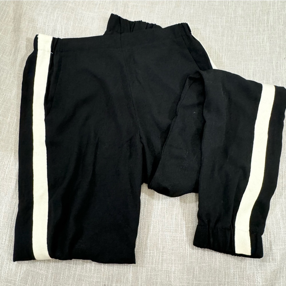 Romeo & Juliet Couture Black and Cream Track-Stripe Ankle Joggers Size S